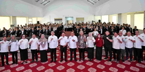 Peserta pembukaan Pelatihan Kepemimpinan Administrator (PKA) Angkatan III, IV, V serta Pelatihan Kepemimpinan Pengawas (PKP) Angkatan I Tahun 2025. 