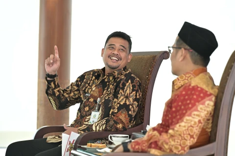 Muhamamd Bobby Afif Nasution menerima audiensi Dewan Pengurus Partai Keadilan Sejahtera (PKS) Sumut, di Anjungan Lantai 9, Kantor Gubernur Sumut, Jalan Pangeran Diponegoro Nomor 30 Medan, Kamis (11/9/2025).