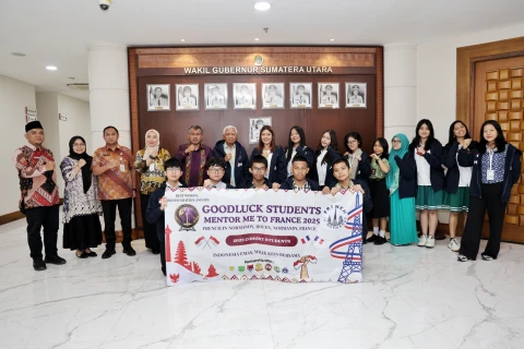 Surya menerima audiensi Yayasan Jayama Mentoring Internasional di Kantor Gubernur Sumut Jalan Diponegoro Nomor 30 Medan, Kamis (25/9/2025).