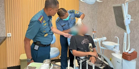 TNI Berhasil Tangani Operasi Tumor Rahang Warga Ngada NTT di RSAL Marinir Cilandak