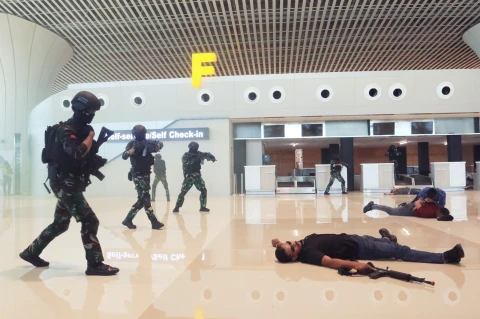 Latihan Penanggulangan Keadaan Darurat (PKD) Bandara Sultan Hasanuddin