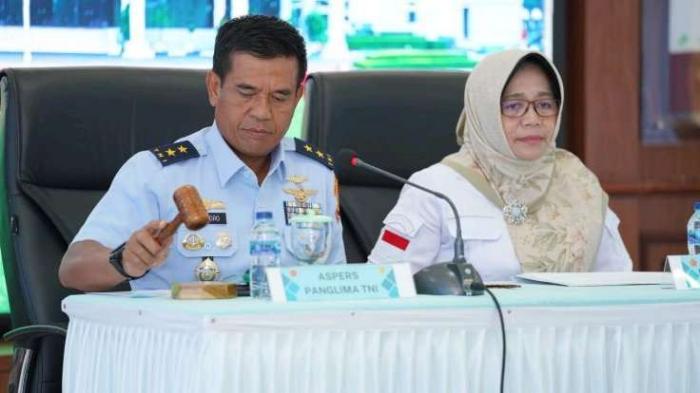 Marsda TNI Kusworo, S.E., M.M. saat membuka program pelatihan Pembekalan Keterampilan Wira Usaha Terpadu Gelombang II Program Spers TNI TA 2022