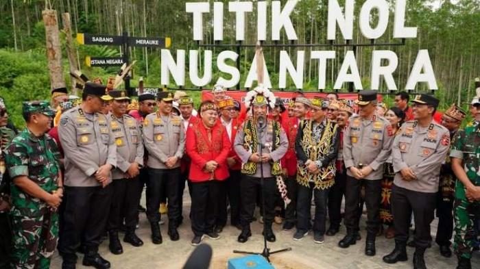 Kapolri bersama Majelis Adat Dayak Nasional mendeklarasikan komitmen untuk menyukseskan pembangunan IKN 