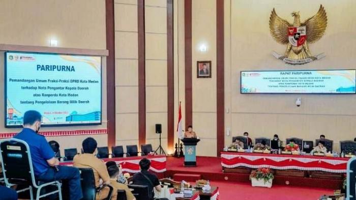 Rapat Paripurna DPRD Kota Medan, Selasa (4/10)