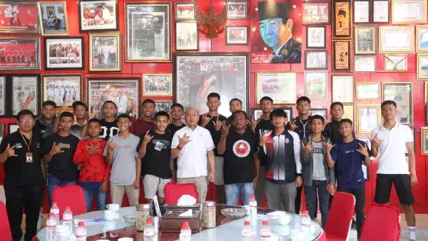 Pelepasan Tim Sepak Bola U-16 Kab.Taput Kejurda FOSSBI Sumut
