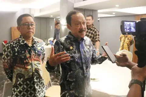 Arief S Trinugroho menghadiri Rapat Koordinasi Forum Penataan Ruang (FPR) Sumut di Ruang Djamin Ginting Hotel Le Polonia, Jalan Sudirman Nomor 14 Medan, Jumat (27/10).