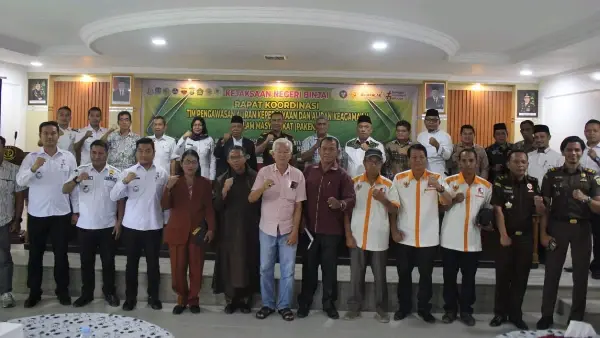 Peserta rapat koordinasi tim Pengawasan Aliran Kepercayaan dan Aliran Keagamaan Dalam Masyarakat (PAKEM) di Binjai 