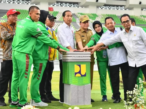 Presiden Joko Widodo meresmikan Stadion Utama Sumatera Utara