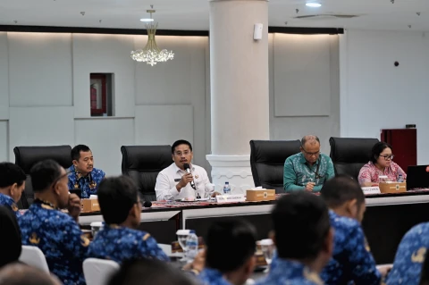 Rapat Koordinasi (Rakor) dan Evaluasi Tindak Lanjut Pembangunan Sistem Pencegahan Korupsi di Provinsi Sumatera Utara di Aula Raja Inal Siregar Kantor Gubernur Sumut Jalan Diponegoro Nomor 30 Medan, Rabu (1/10/2025).