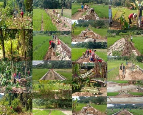 Tahap pengerjaan dan pembangunan rabat beton Jalan Usaha Tani sepanjang 165 meter di Dusun V, Desa Unte Mungkur IV.