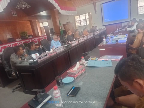 RDP TPL dan DPRD Taput Digelar Terbuka, Pansus Minta Penjelasan Soal Konflik Warga