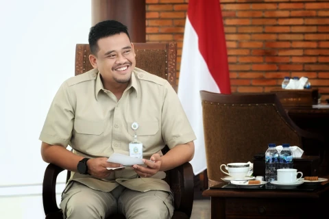 Bobby Nasution menerima audiensi Panitia Sinode HKI ke-65 di Anjungan lantai 9 Kantor Gubernur Sumut, Jalan Diponegoro No. 30, Medan, Selasa (14/10/2025).