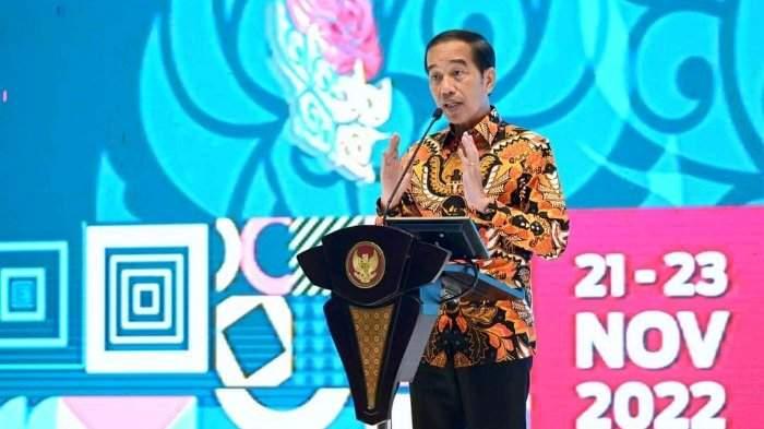 Presiden Joko Widodo membuka Musyawarah Nasional (Munas) Himpunan Pengusaha Muda Indonesia (HIPMI) XVII Tahun 2022, Senin (21/11/2022), di Ballroom Hotel Alila Solo, Kota Surakarta, Jawa Tengah.