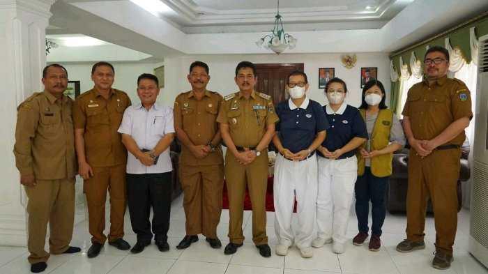 M. Dimiyathi saat menerima audensi Ketua Yayasan Budha Tzu Chi Kota Tebingtinggi, Selasa (22/11)