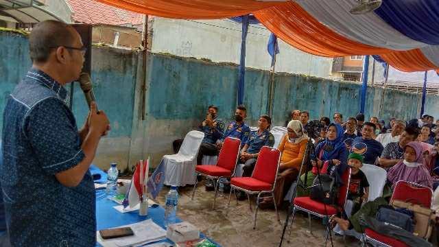 Antonius Tumanggor saat menyampaikan sosialisasi 