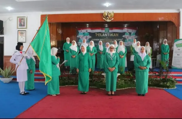 Prosesi Pelantikan Fatayat NU
