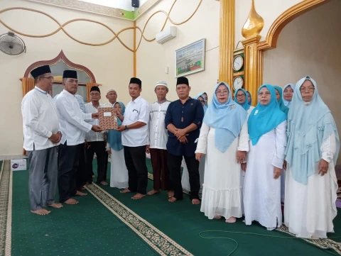 Pengukuhan Suwardi Saragih sebagai Ketua PAC BPMI Kecamatan Dolok Merawan