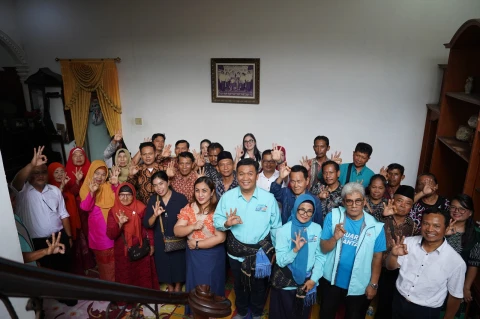 Ihutani Bolon Damanik dan Yayasan Raja Sang Naualuh Damanik Berikan Dukungan kepada Susanti-Ronald 