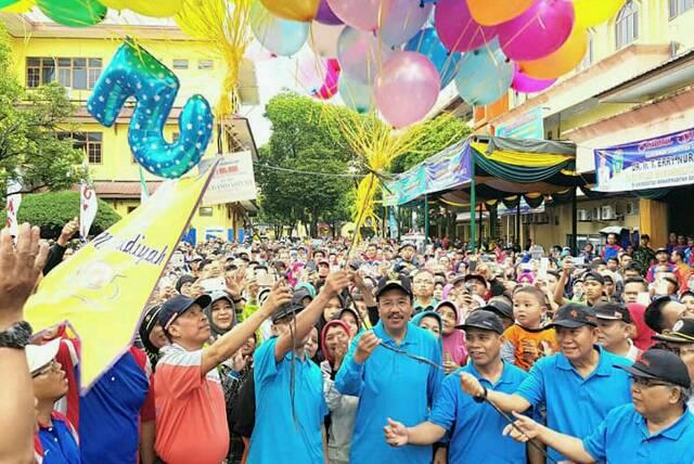 Jalan Sehat Bersama Muhammadiyah, Tengku Erry Beri Hadiah Umrah