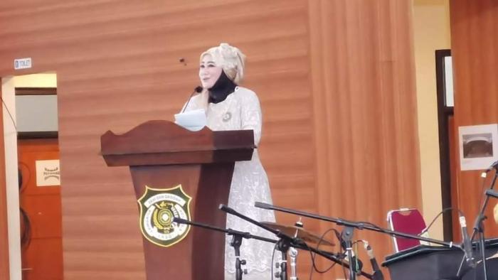 Ketua DPP Lasqi Lisda Hendrajoni saat menutup Festival Seni Qasidah dan Vocalis Gambus Tingkat Nasional XXVI Tahun 2021. 