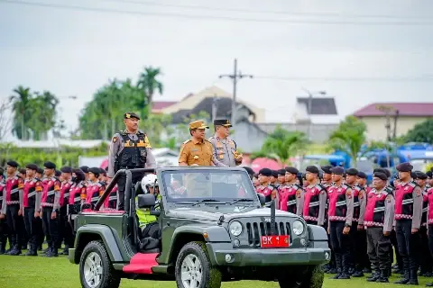 Pemeriksaan pasukan Operasi Lilin Toba 2023