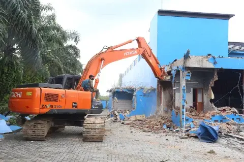 Penghancuran diskotik oleh aparat