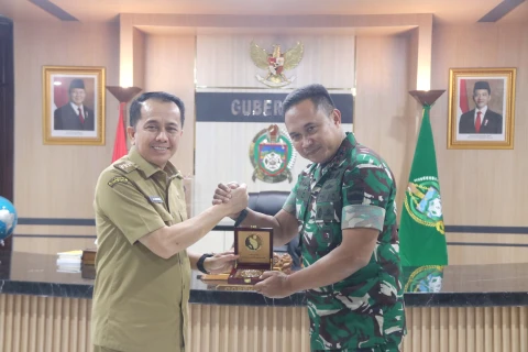 Agus Fatoni dan Mayor Jenderal TNI Rio Firdianto