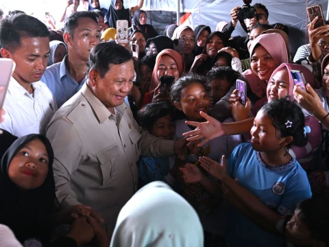 Panglima TNI Dampingi Presiden RI Pastikan Penanganan dan Pemulihan Bencana Terkendali