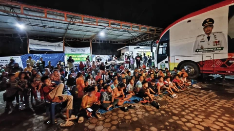 Pemprov Sumut Hibur Relawan dan Masyarakat Tapsel dengan Nonton Bareng Film Agak Laen