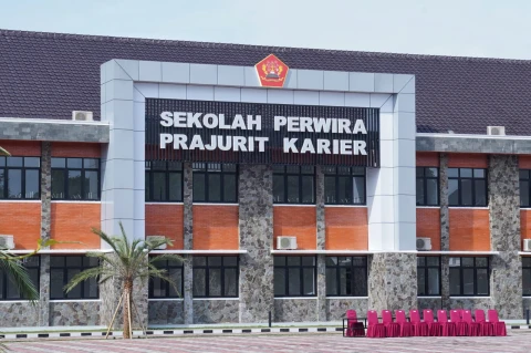 Panglima TNI Dampingi Menhan Resmikan Sarpras Dik Pa PK TNI di Kodiklat TNI Serpong